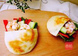 Illustration of how to make shrimp and cucumber pocket cake 6