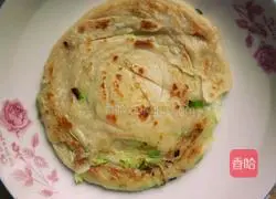 Illustration of how to make garlic sauce egg pancake 8