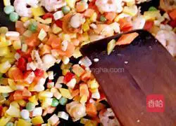 Seafood Illustration of how to make egg fried rice 4