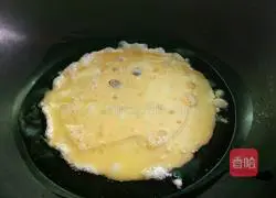 Illustration of how to make carrot and egg fried rice 3