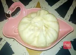 Illustration of how to make bread with bread machine and dough 8