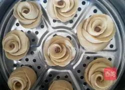 How to make milky red dates and roses steamed buns Illustration 18