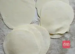 How to make dumplings stuffed with chives and meat Illustration 8