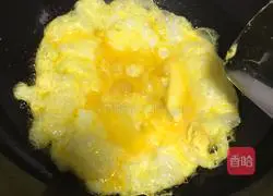 Illustration of how to make shrimp fried rice 7