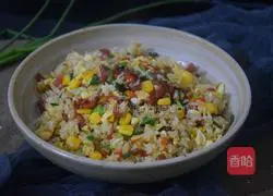 Illustration of how to make bacon and egg fried rice 10