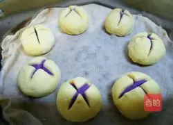 Illustration of how to make double potato blossom steamed buns 11