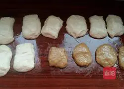 Illustration of how to make sugar and salty oil cakes 2