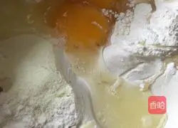 Illustration of how to make milk-flavored grilled steamed buns 1