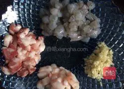 Red Illustration of how to make radish fried rice 2