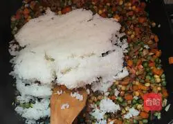 Illustration of how to make duck esophagus fried rice 9