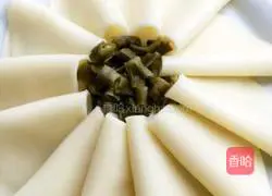 Illustration of how to make cold dumpling wrappers 5