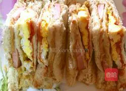 Breakfast Sandwich Recipe Illustration 12