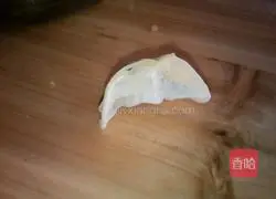 Illustration of how to make leek and radish dumplings 9