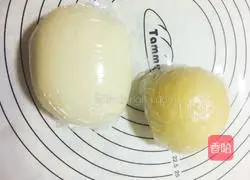 Egg Yolk Crisp + Meat Floss Pancake Recipe Illustration 4