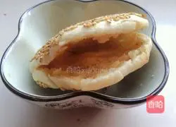 Illustration of how to make open-faced sesame cakes 9