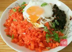 Illustration of how to make noodles with runny omelette 6