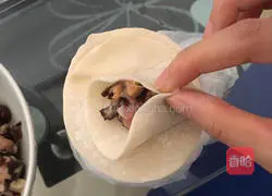 Illustration of how to make mushroom and fungus dumplings 4