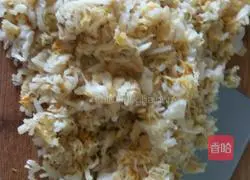 Illustration of how to make Northeastern pickled cabbage dumplings 4