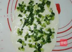 How to make scallion pancakes 7