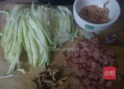 Illustration of how to make Beijing fried rice 2