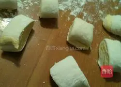 Illustration of how to make meat buns 3