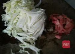 Illustration of how to make cabbage soup noodles 2