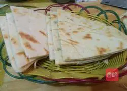 Illustration of how to make green onion cake 12