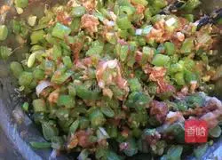 Illustration of how to make beans and meat buns 7