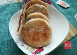 Illustration of making glutinous rice and bean paste cake 15