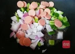 Illustration of how to make fried steamed buns 8