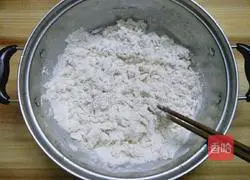 Illustration of how to make fried steamed buns 2