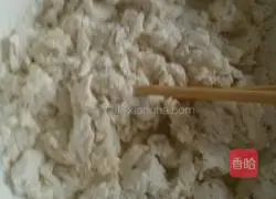 Illustration of how to make screw cakes 1