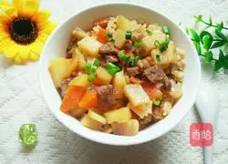 Bacon and potato braised rice Practice illustration 13