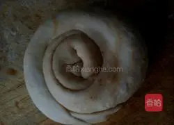 Illustration of the recipe of spiced sesame butter crispy cake 15