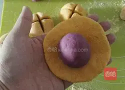 Illustration of How to Make Smiling Steamed Buns 7