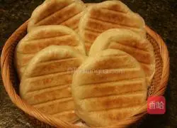 Illustration of how to make dough-baked sesame cakes (electric baking pan version) 9 