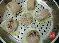 Illustration of how to make red bean paste steamed buns 4