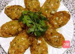 Illustration of how to make shrimp paste and lotus root cake 16