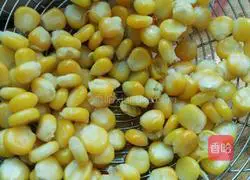 Illustration of how to make colorful fried rice 2