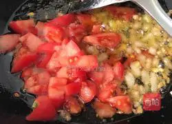 Illustration of making homemade sour soup dumplings 2