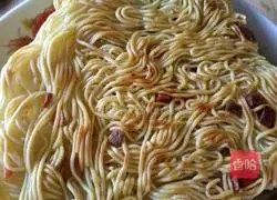 Illustration of how to make thin ham pancakes 9