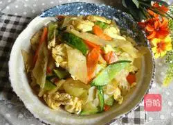 Illustration of how to make fried egg pancakes 9