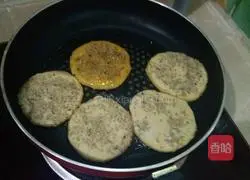 Illustration of how to make traditional sweet potato cake 5