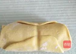 Illustration of how to make pumpkin rose steamed buns 13