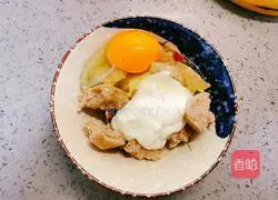 Illustration of how to make coffee banana steamed buns and baked eggs 5