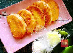 Illustration of how to make golden steamed bun slices 7