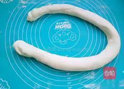 Illustration of how to make oil and salt sesame cakes 13