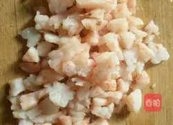 Illustration of how to make multi-stuffed three-fresh dumplings 5