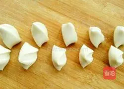 Illustration of how to make fennel dumplings 11