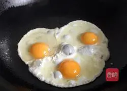 Recipe for Mille-feuille Bacon and Eggs (with the secret of sun-cooked eggs) Illustration 2